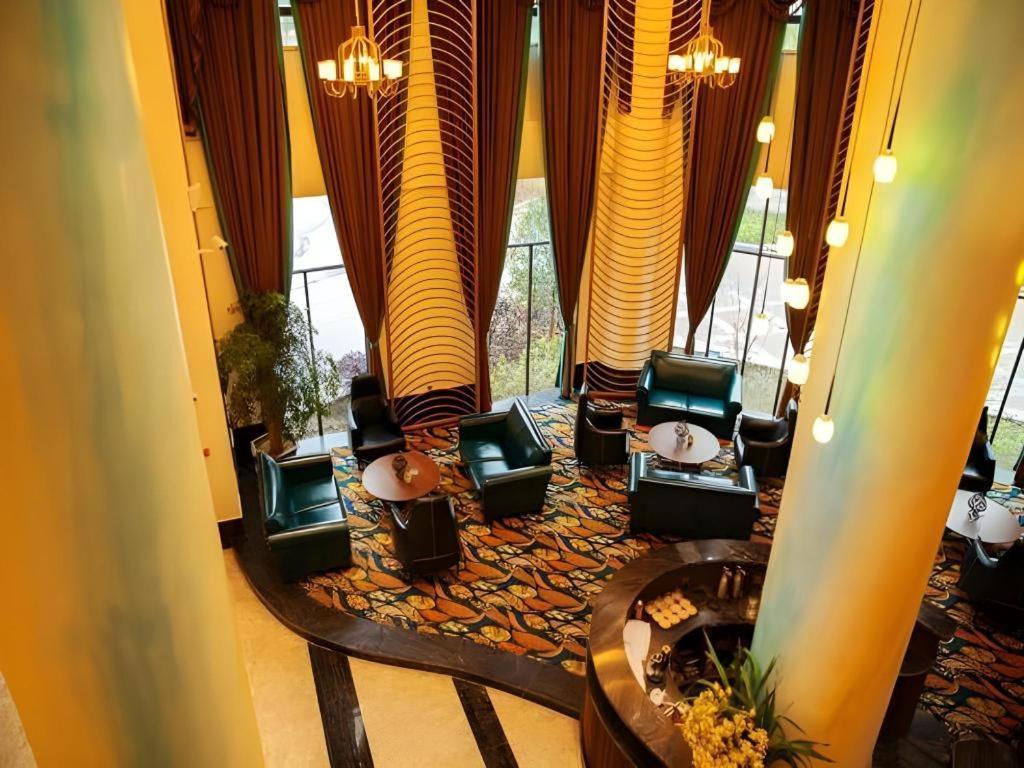 Jinjiang Metropolo Hotel - Liyang Tianmu Lake Changzhou  Exterior foto